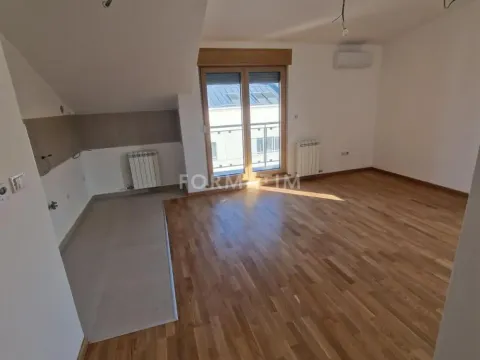 Prodaja, dvosoban stan, 63m², Kluz, Zvezdara Sve Podlokacije - image 11