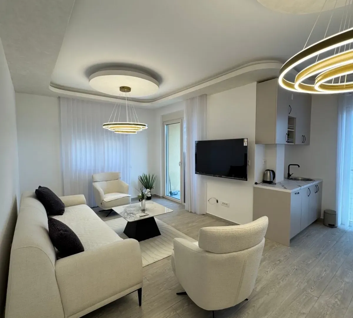 Prodaja, dvosoban stan, 74m², Bečići, Budva