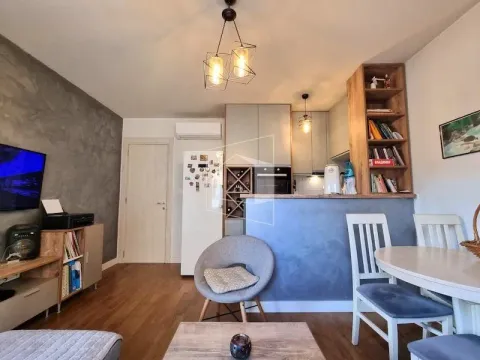 Izdavanje, stan, 43m², Tološi, Podgorica - image 2