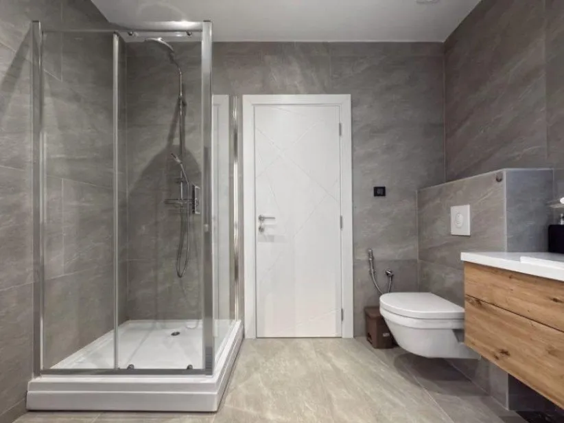 Prodaja, dvosoban stan, 185m², Pod Kuk, Tivat