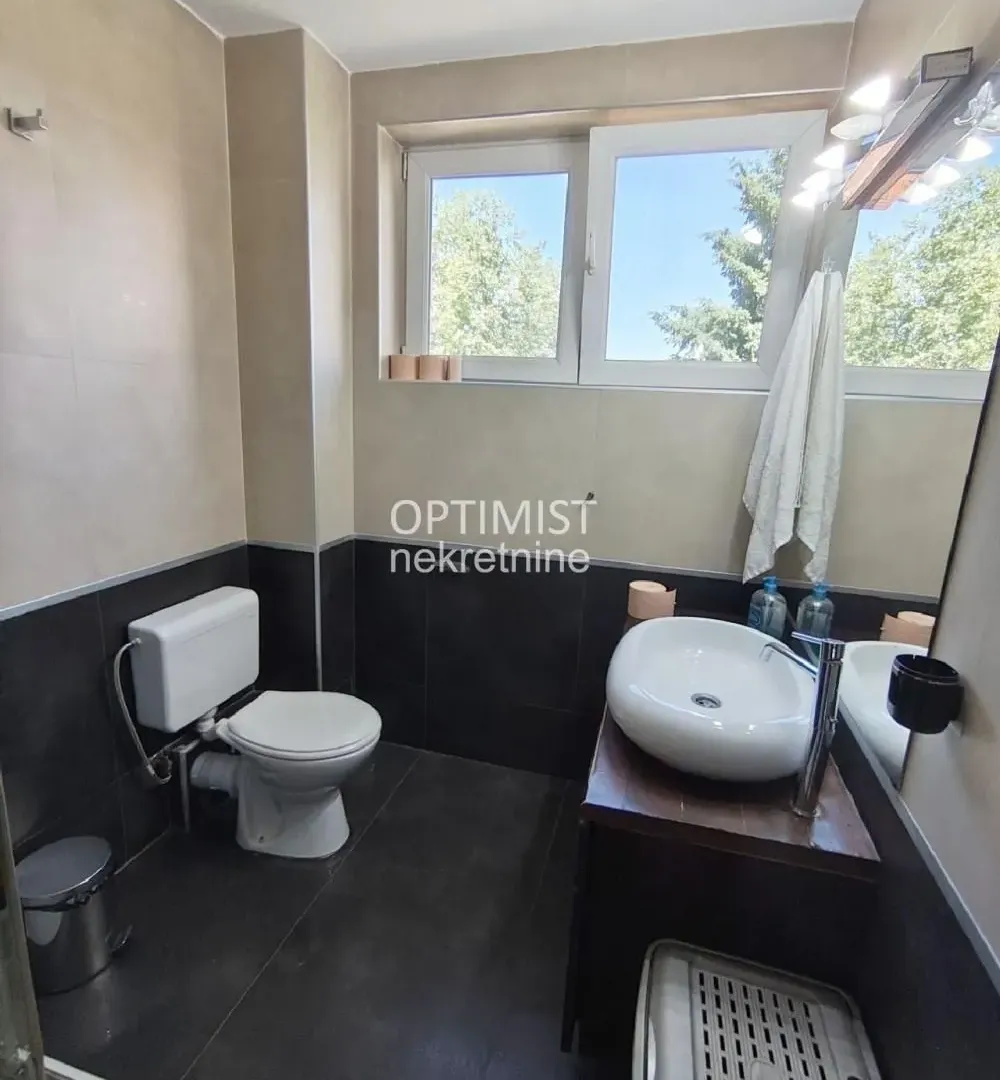 Sale, four bedroom apartment, 115m², Voždovac Sve Podlokacije, Beograd