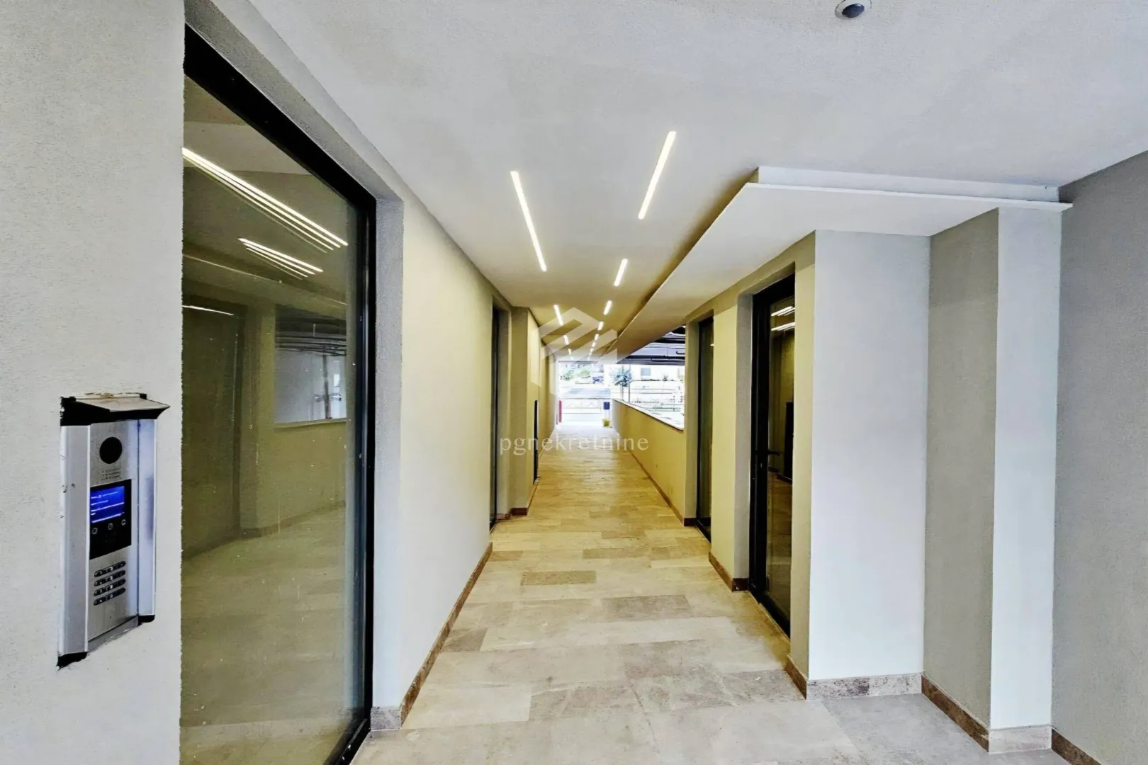 Prodaja, jednosoban stan, 43m², Rozino, Budva