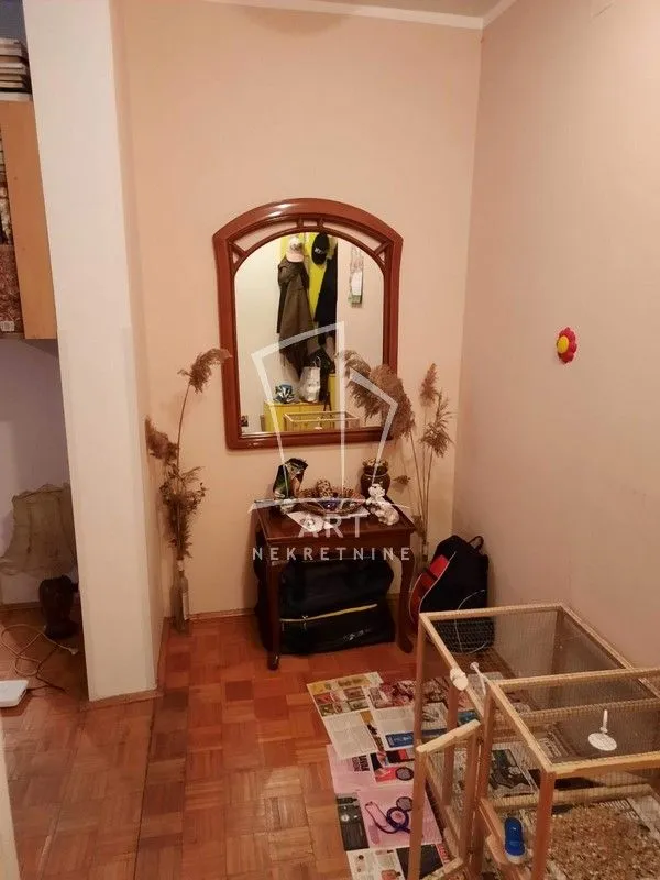 Prodaja, dvosoban stan, 45m², Kluz, Zvezdara Sve Podlokacije