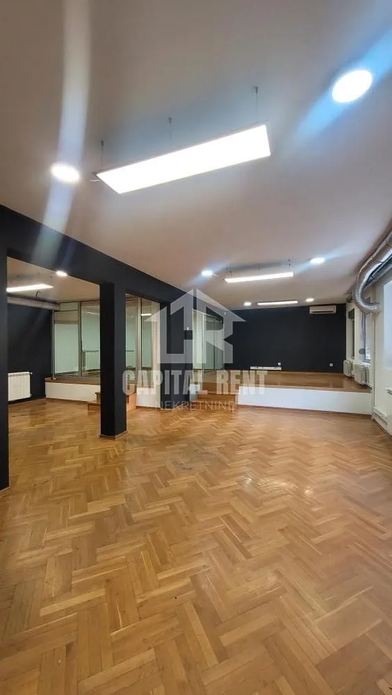Rent, office space, 540m², Južni Bulevar, Vračar Sve Podlokacije