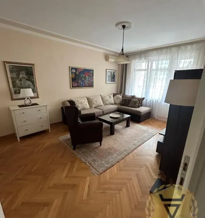Izdavanje, dvosoban stan, 68m², Savski Venac, Beograd