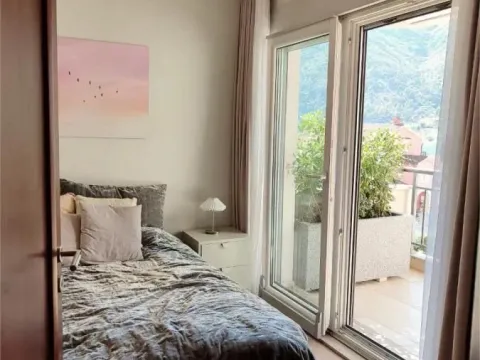 Sale, three bedroom apartment, 114m², Dobrota, Kotor - image 7