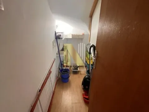 Prodaja, četvorosoban stan, 103m², Stari grad, Novi Sad - image 21