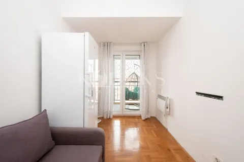 Rent, three bedroom apartment, 93m², City Kvart, Podgorica - image 10