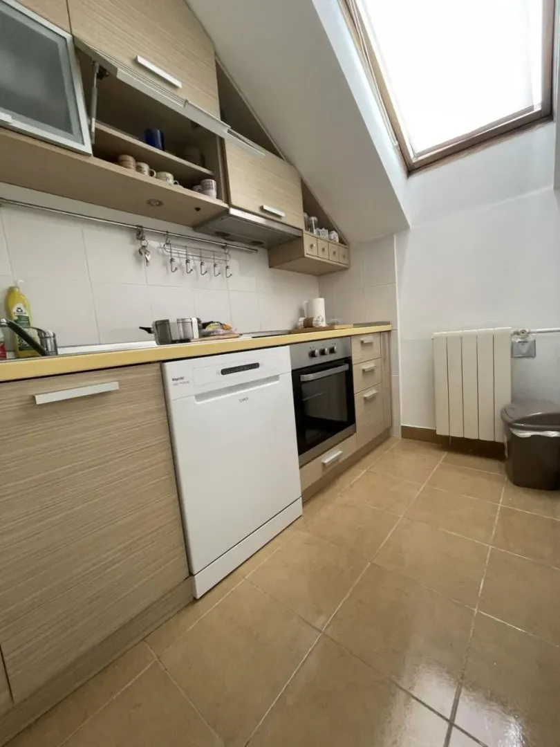Izdavanje, trosoban stan, 70m², Novi Beograd Blok 62, Novi Beograd Sve Podlokacije