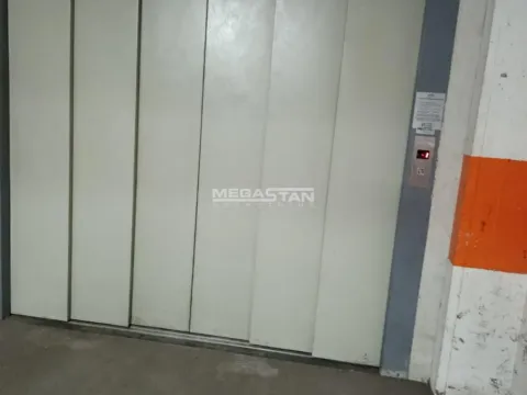 Izdavanje, parking/garaža, 11m², Lekino Brdo, Voždovac Sve Podlokacije - image 3