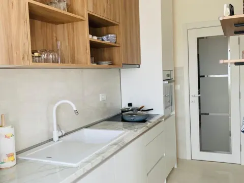 Izdavanje, trosoban stan, 94m², Central Point, Podgorica - image 25