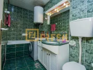 Izdavanje, trosoban stan, 100m², Centar, Podgorica - image 12