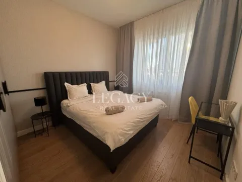 Rent, three bedroom apartment, 79m², Savski Venac, Beograd - image 11