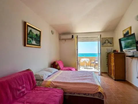 Sale, one bedroom apartment, 44m², Rafailovići, Budva - image 9