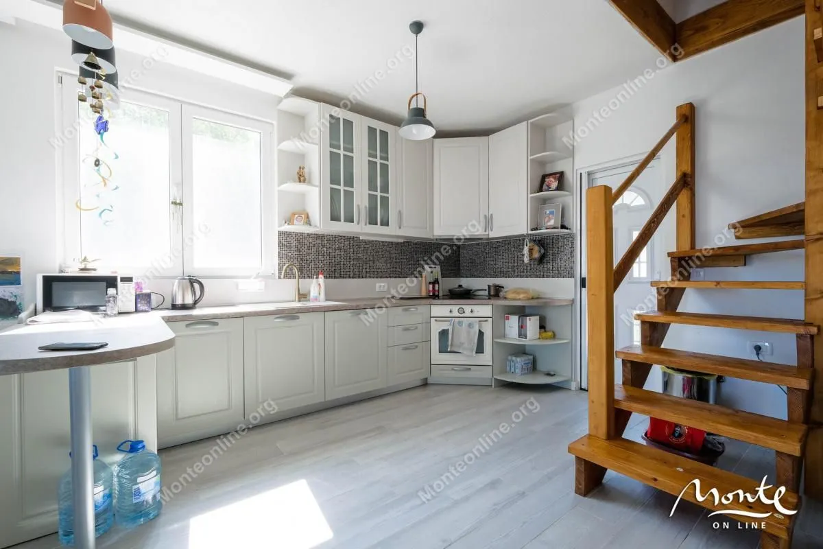 Prodaja, kuća, 270m², Baošići, Herceg Novi