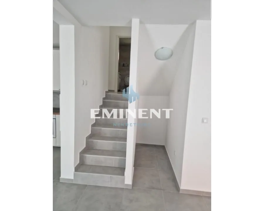 Rent, house, 220m², Mirijevo 1, Mirijevo Sve Podlokacije