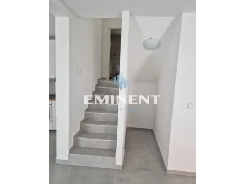 Rent, house, 220m², Mirijevo 1, Mirijevo Sve Podlokacije - image 8