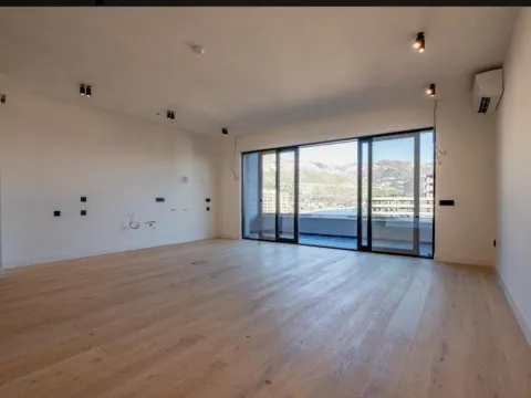 Sale, three bedroom apartment, 149m², Gospoština, Budva - image 5