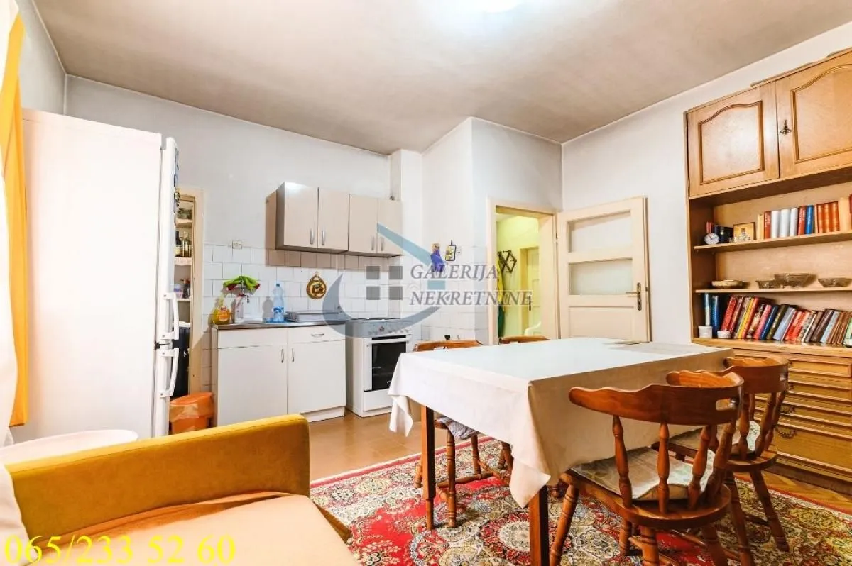 Sale, three bedroom apartment, 67m², Kneževac, Beograd