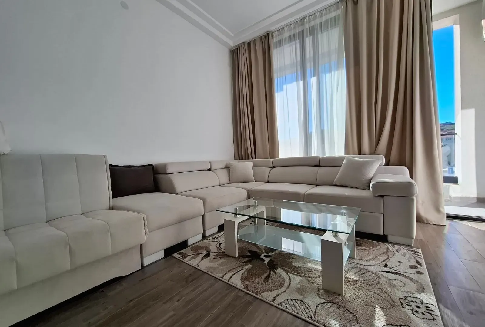 Sale, one bedroom apartment, 61m², Sutomore, Bar