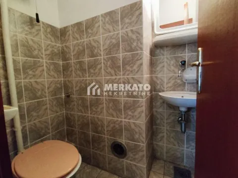 Prodaja, četvorosoban stan, 112m², Centar, Zrenjanin - image 4