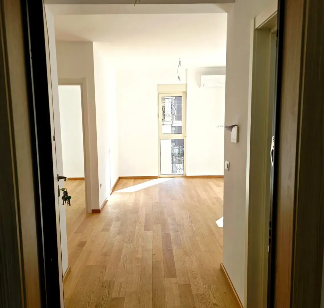 Prodaja, dvosoban stan, 65m², Centar, Budva