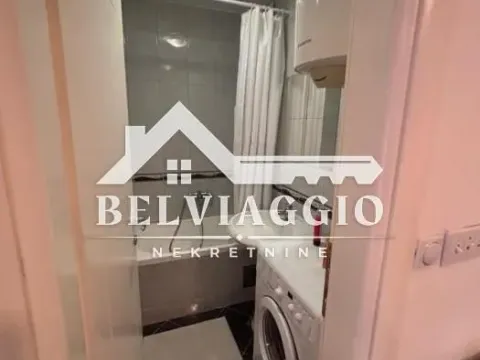 Izdavanje, dvosoban stan, 45m², Grad, Kotor - image 11