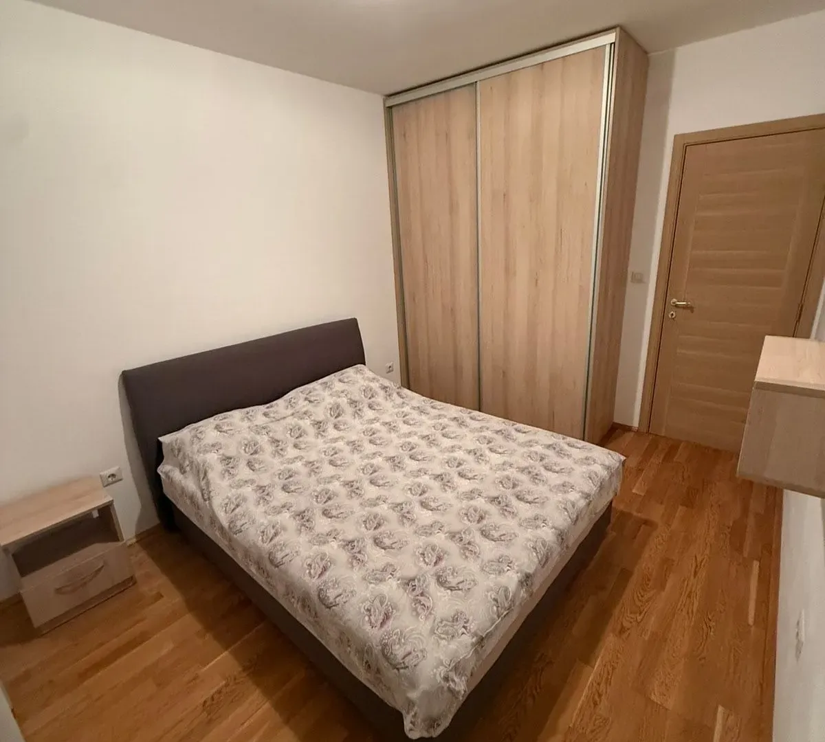 Rent, one bedroom apartment, 46m², Stari Aerodrom, Podgorica