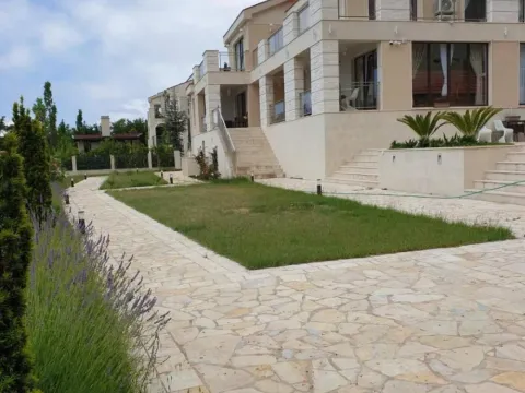 Prodaja, kuća, 410m², Blizikuće, Budva - image 3