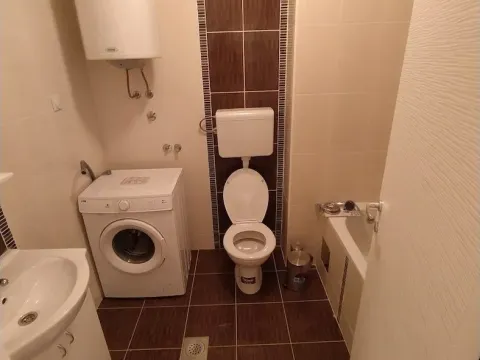 Izdavanje, jednosoban stan, 48m², Sajmište, Novi Sad - image 6