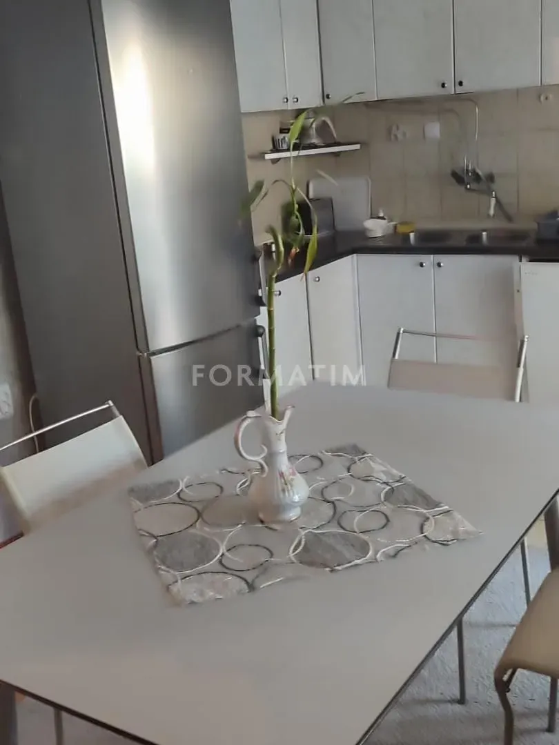 Rent, four bedroom apartment, 90m², Čukarica, Beograd