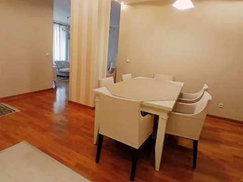 Rent, three bedroom apartment, 100m², Stari Grad, Beograd - image 14