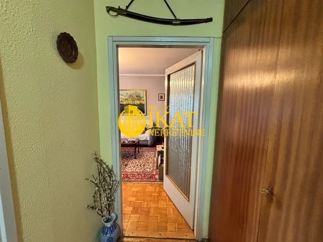 Prodaja, dvosoban stan, 75m², Zemun Kej, Zemun Sve Podlokacije