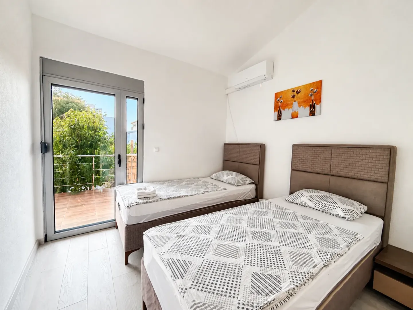 Rent, house, 145m², Dobra Voda, Bar