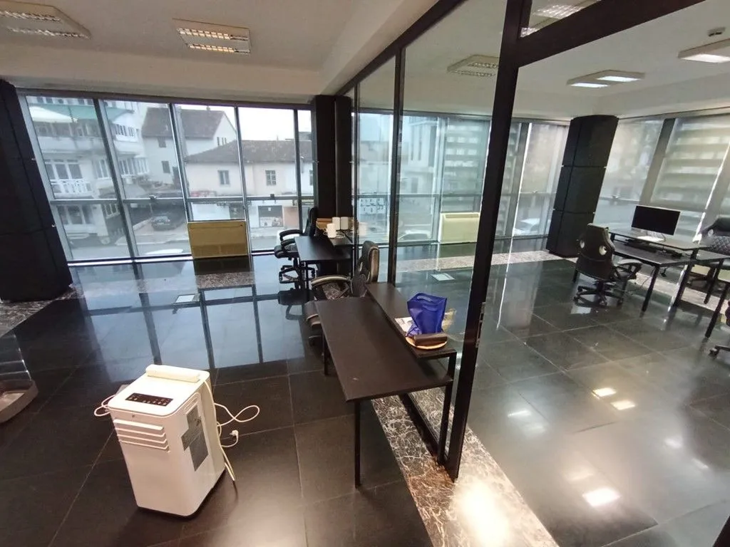 Rent, office space, 185m², Centar, Podgorica