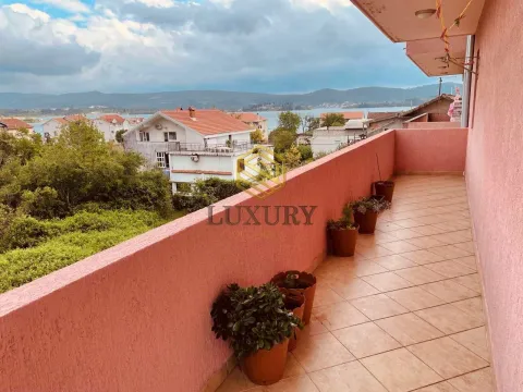 Rent, one bedroom apartment, 84m², Bonići, Tivat - image 13