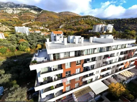 Prodaja, trosoban stan, 463m², Bečići, Budva - image 23