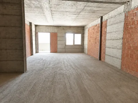 Poslovni prostor in Pobrežje
