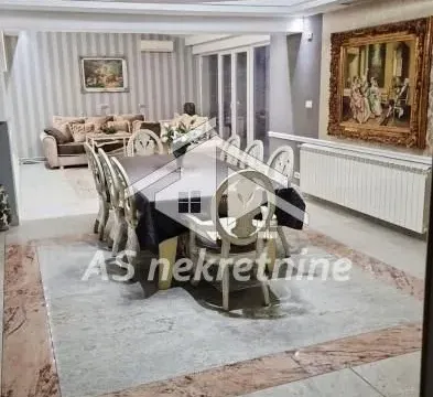 Izdavanje, četvorosoban stan, 200m², Vračar Hram, Vračar Sve Podlokacije - image 6