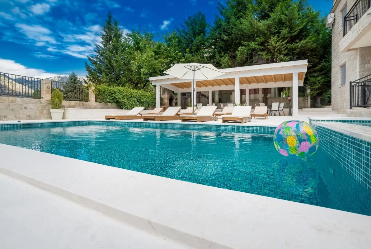 Prodaja, kuća, 350m², Stoliv, Kotor