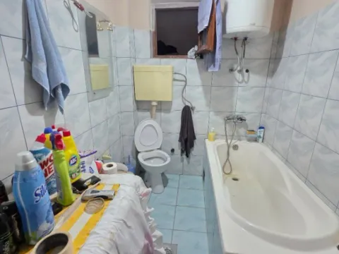 Sale, two bedroom apartment, 72m², Zelenika, Podgorica - image 7