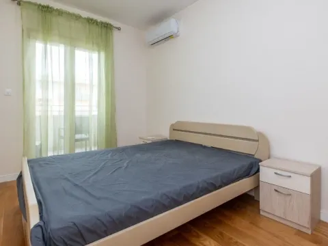 Rent, two bedroom apartment, 69m², Central Point, Podgorica - image 10