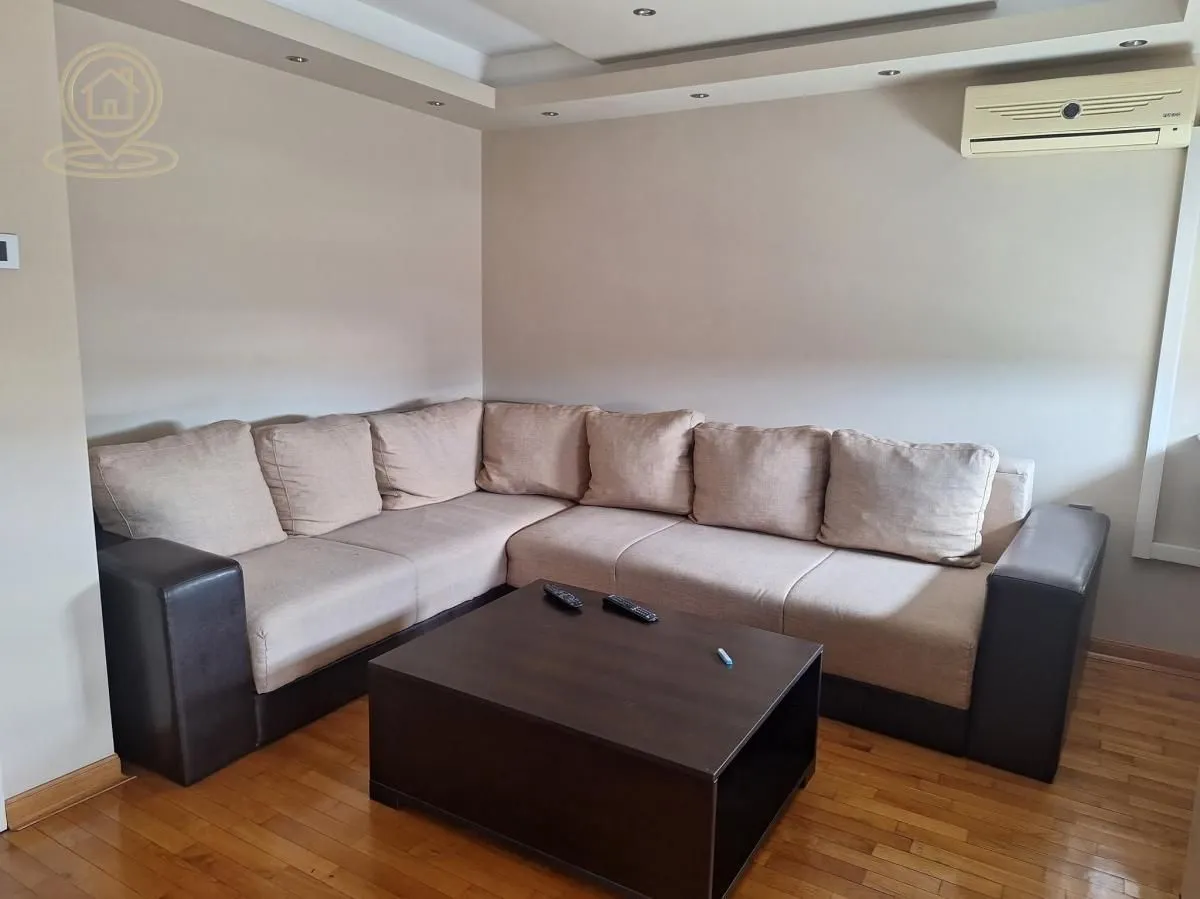 Izdavanje, dvosoban stan, 45m², Centar, Niš