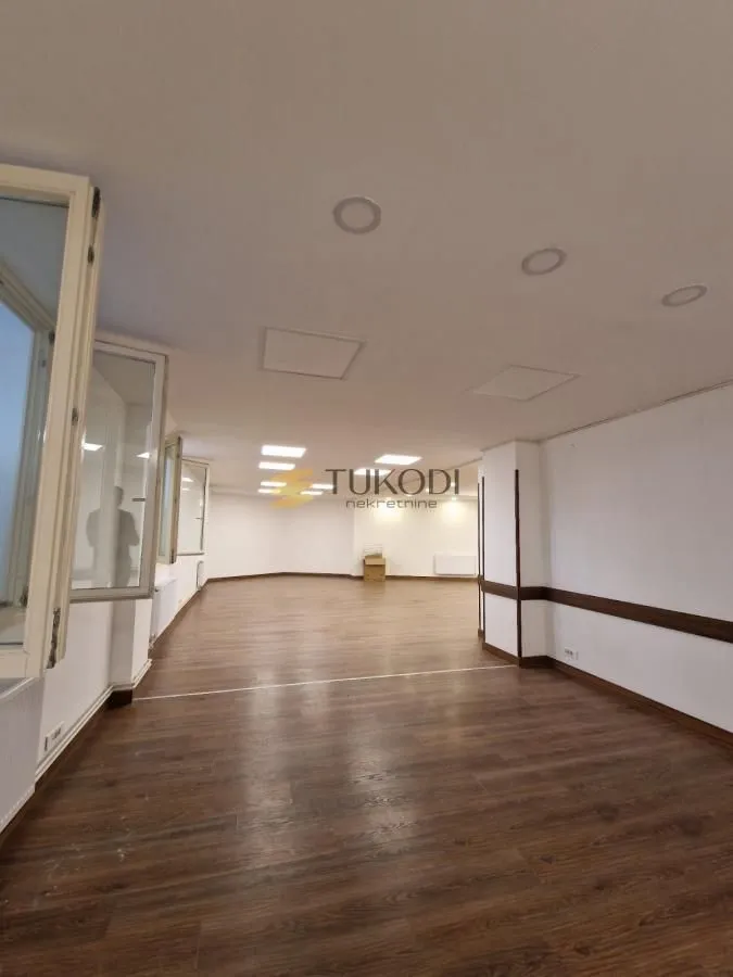 Sale, office space, 176m², Kosančićev Venac, Beograd