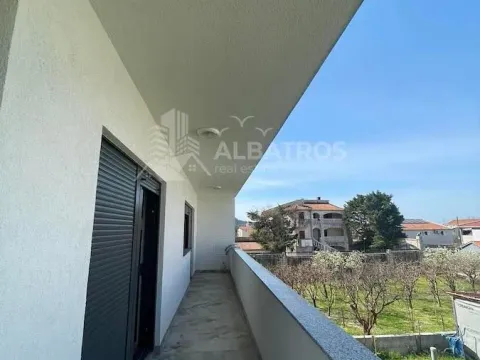 Rent, two bedroom apartment, 104m², Polje, Bar - image 4