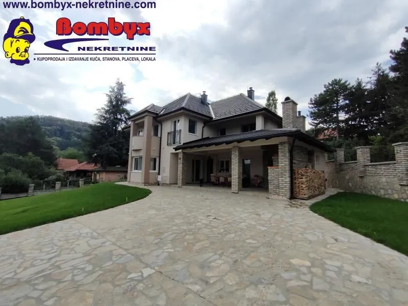 Sale, house, 300m², Sremska Kamenica, Petrovaradin