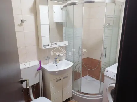 Rent, one bedroom apartment, 40m², Gradska Bolnica, Zvezdara Sve Podlokacije - image 6