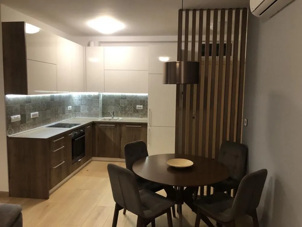Rent, three bedroom apartment, 68m², Crveni Krst, Beograd