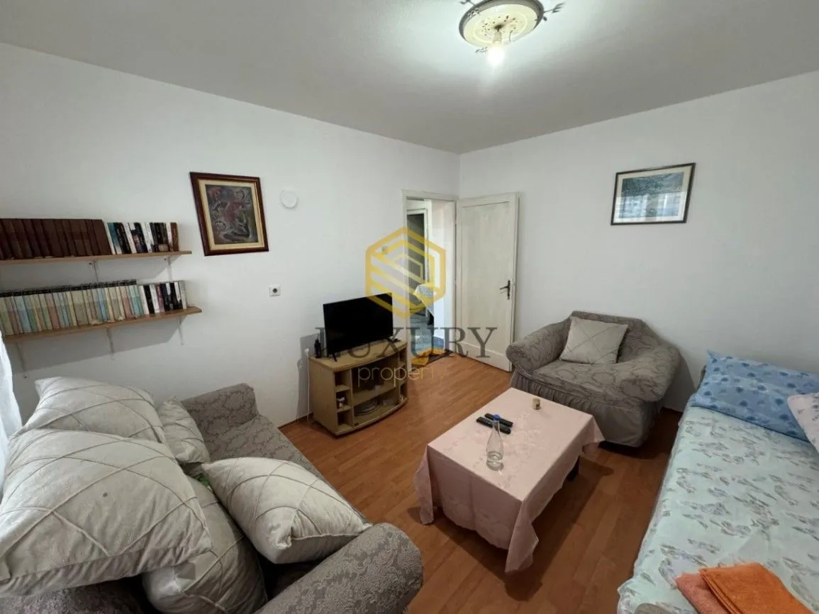 Izdavanje, jednosoban stan, 53m², Gintaš, Podgorica