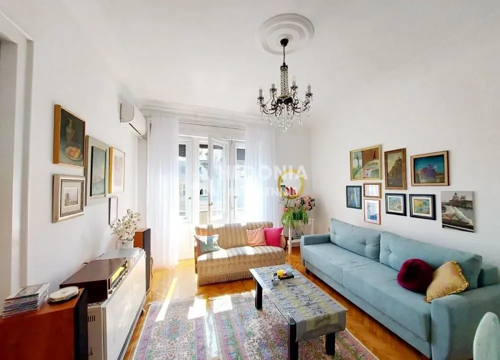 Izdavanje, trosoban stan, 77m², Stari Grad, Beograd